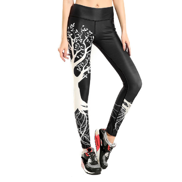 Black & White Tree pattern leggings - Picture 3 of 6
